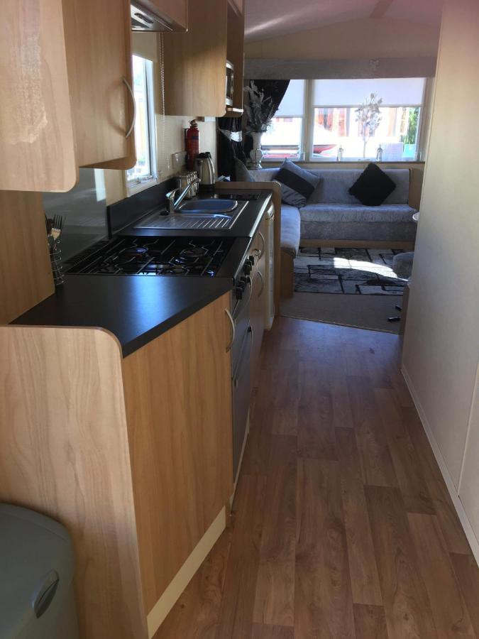 I & K Static Caravan Hire Sited On Winkups Towyn North Wales With Free Wi-Fi And Netflix Kinmel Bay Buitenkant foto