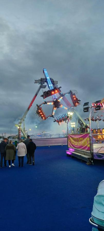 I & K Static Caravan Hire Sited On Winkups Towyn North Wales With Free Wi-Fi And Netflix Kinmel Bay Buitenkant foto