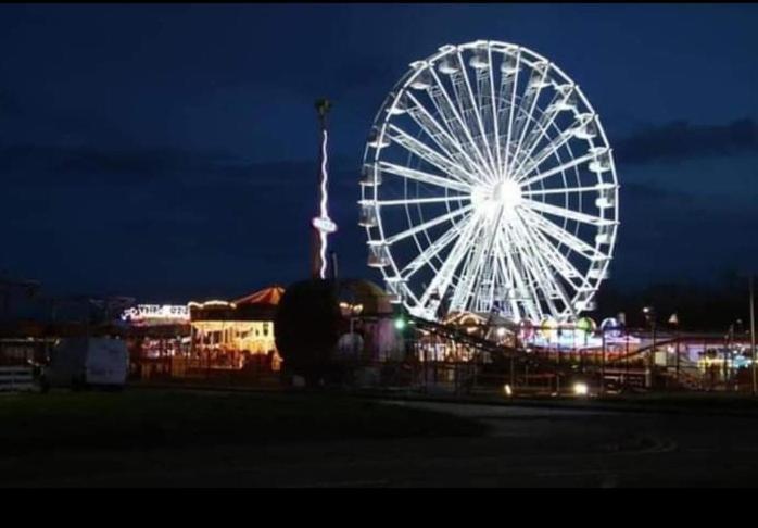 I & K Static Caravan Hire Sited On Winkups Towyn North Wales With Free Wi-Fi And Netflix Kinmel Bay Buitenkant foto