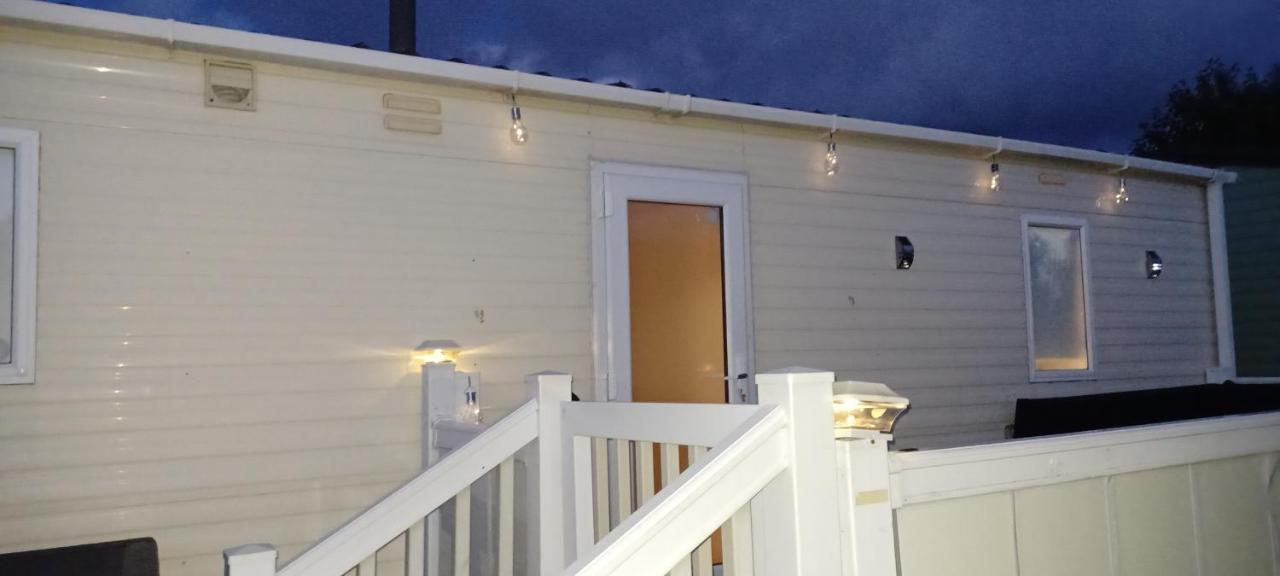 I & K Static Caravan Hire Sited On Winkups Towyn North Wales With Free Wi-Fi And Netflix Kinmel Bay Buitenkant foto